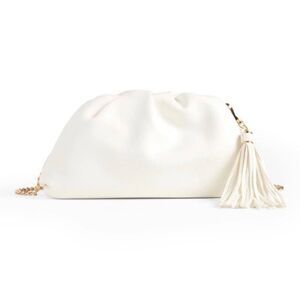 UNDERSTATED
LEATHER
Crescent White Clutch
NWT / Dust bag
Included